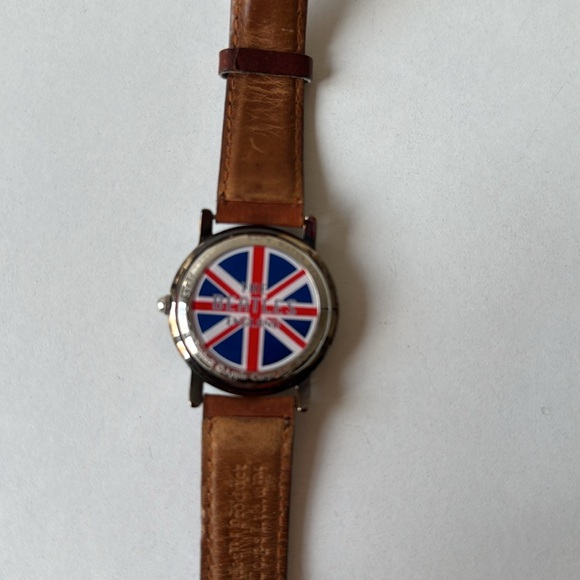The Beatles leather band watch made by 1993 Apple Corp Ltd. - Picture 5 of 10
